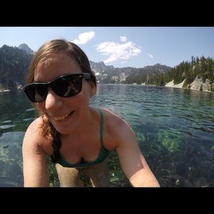 Meet your Posher, Rachel